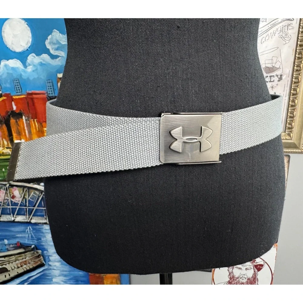 Under Armour Gray Webbed Canvas Golf Belt Metal Logo Buckle Adjustable M/L